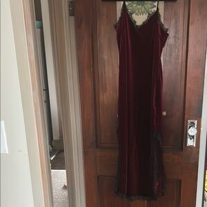 Elegant Burgundy Lace Velvet Dress
